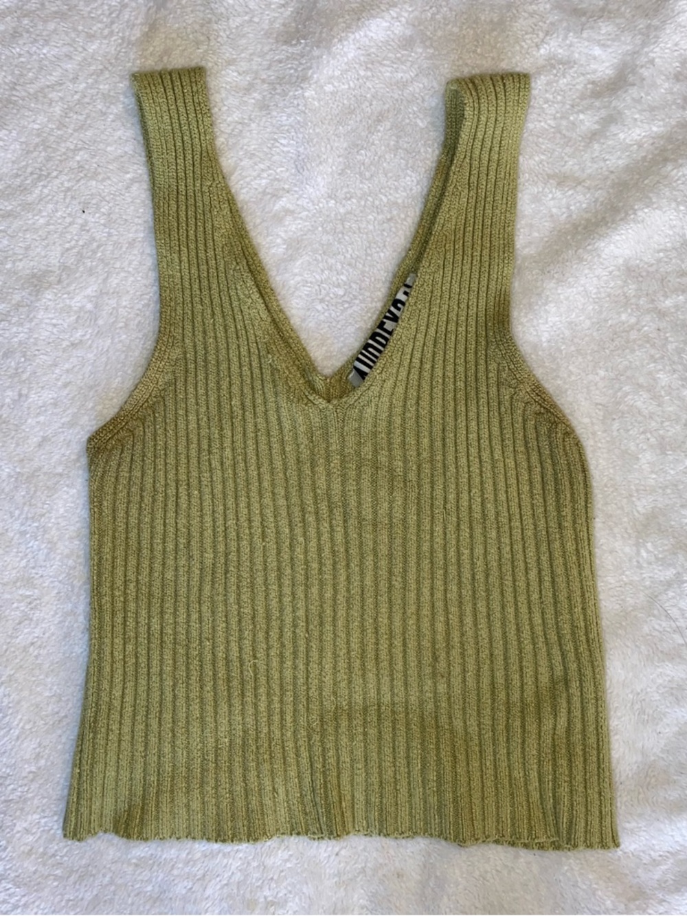 sage green tank top (M)